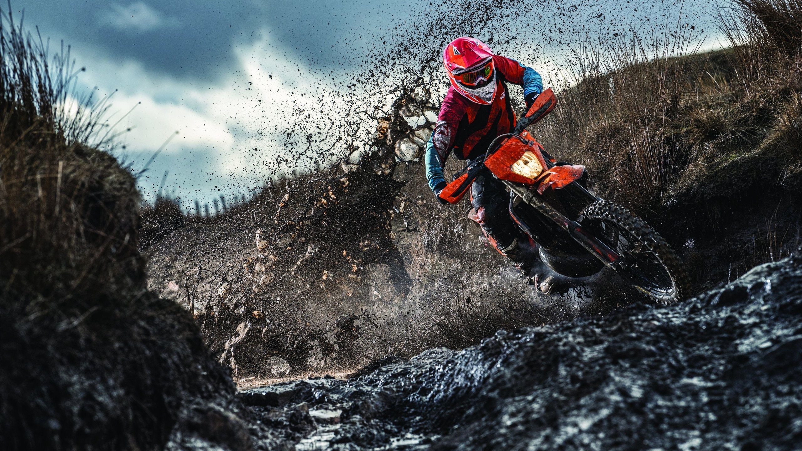 杜兰特赛后谦逊发言登热搜,莱比锡惊险洛杉矶湖人引发热议