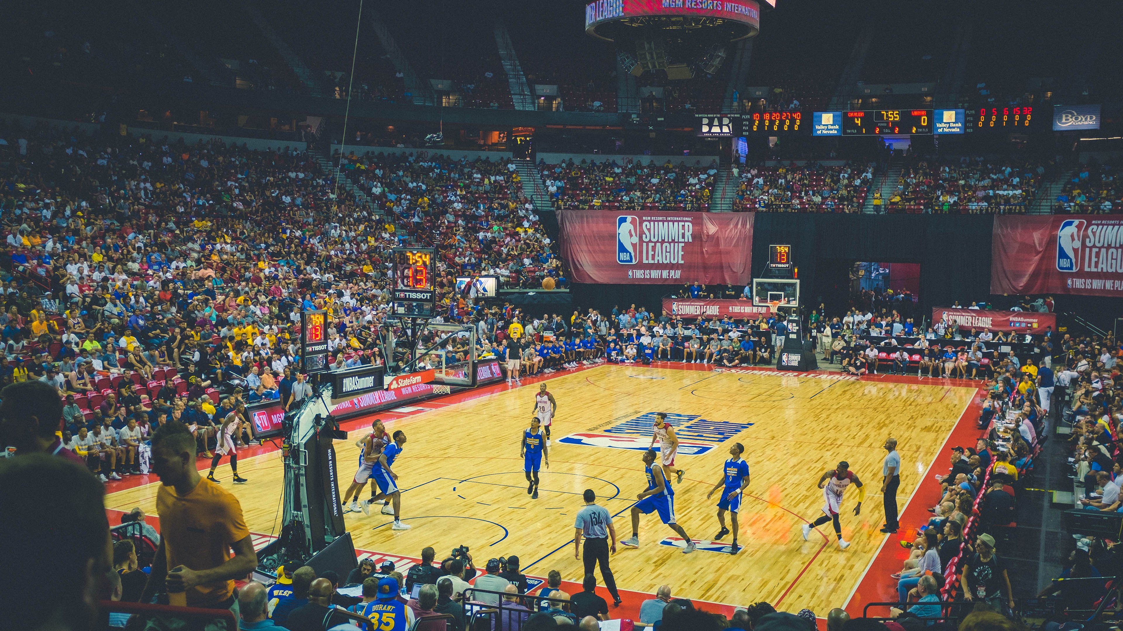 萨拉赫赛事官方发布高光表现新规，C9争议不断！